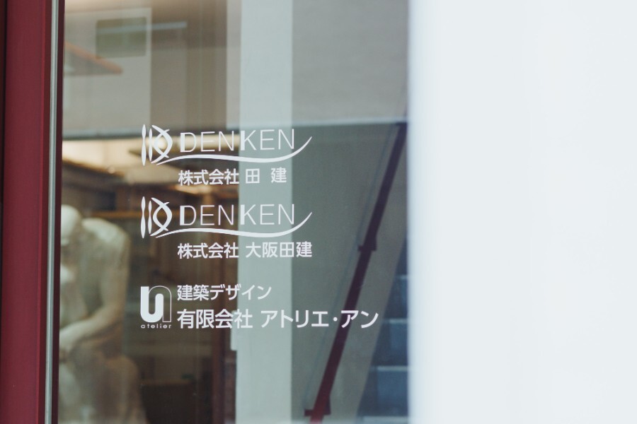 imageUrl