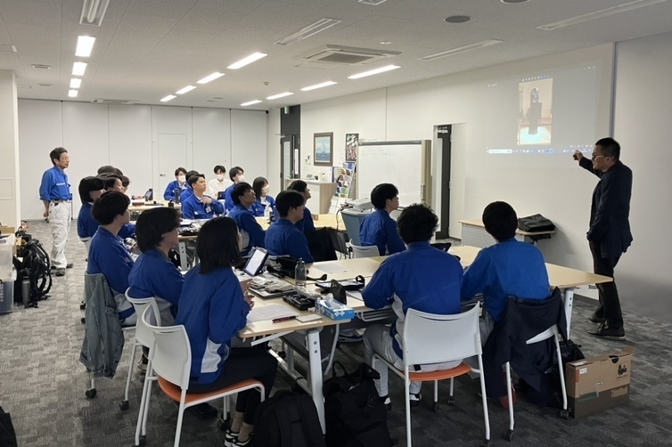 imageUrl