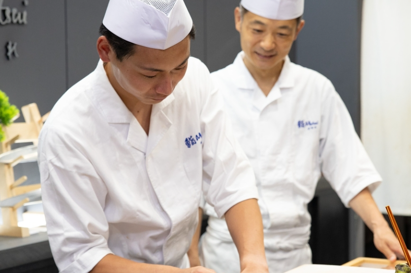 imageUrl