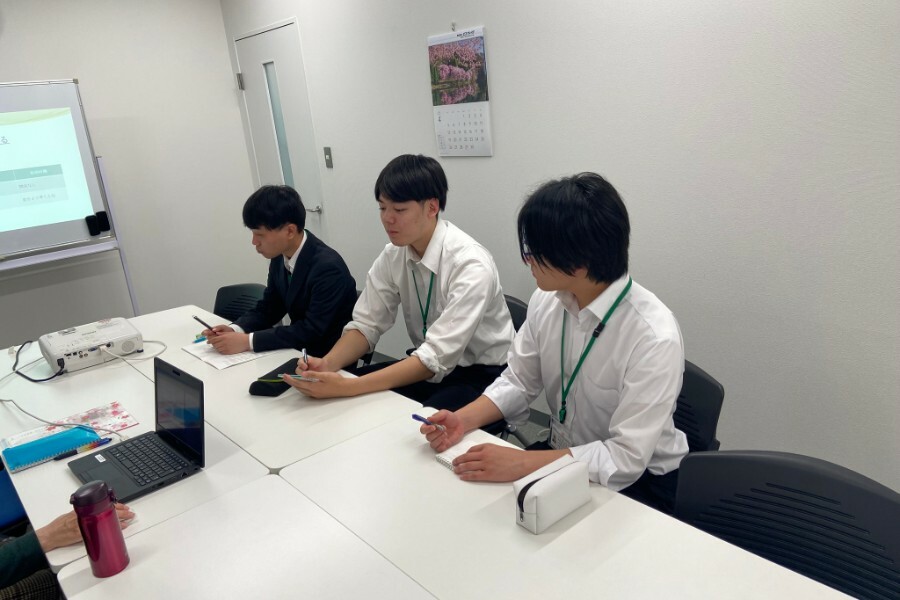 imageUrl