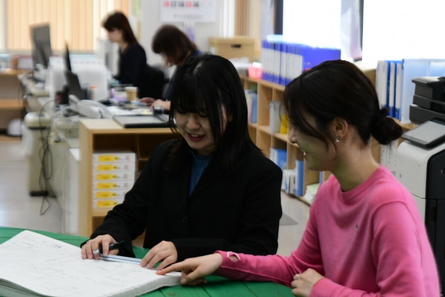 imageUrl