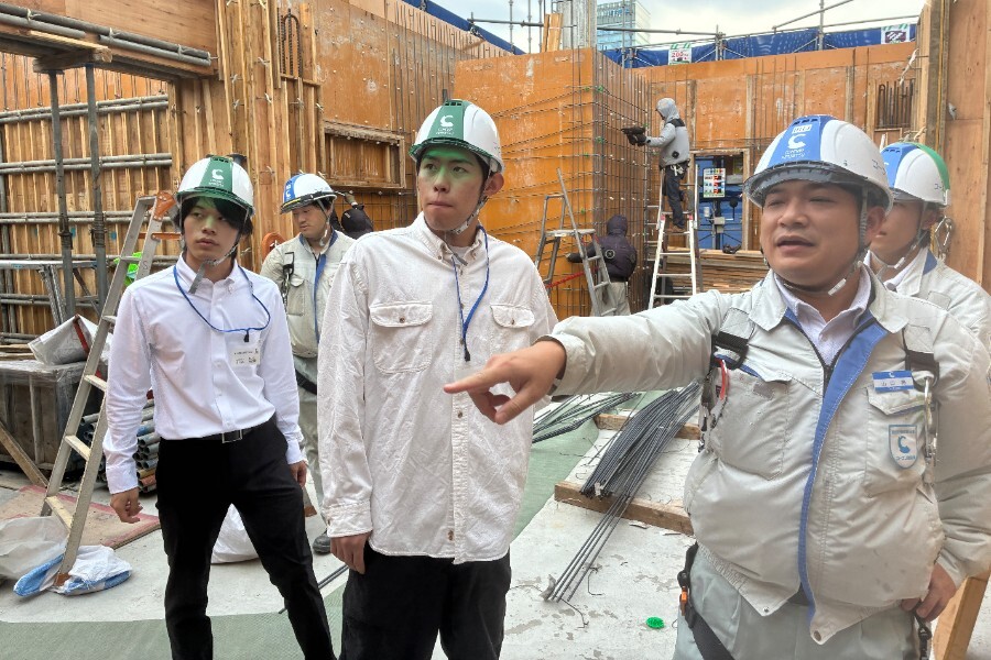imageUrl