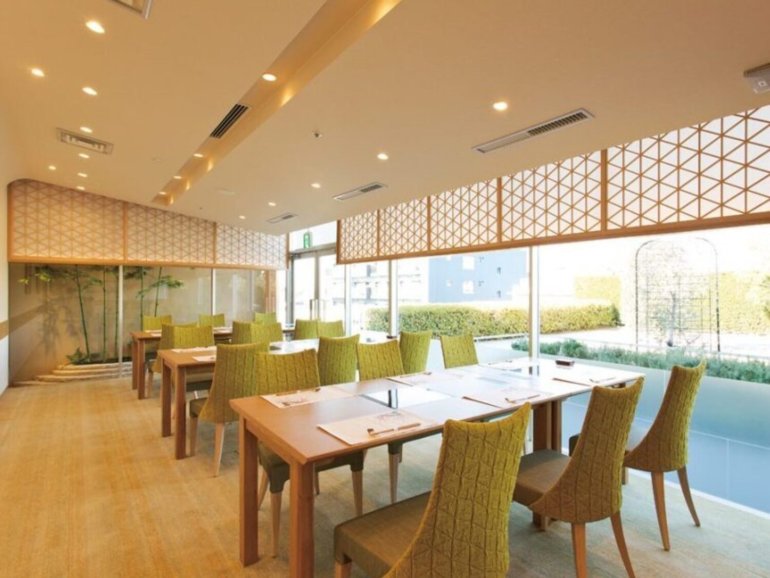 事業所 梅の花 成城学園前店