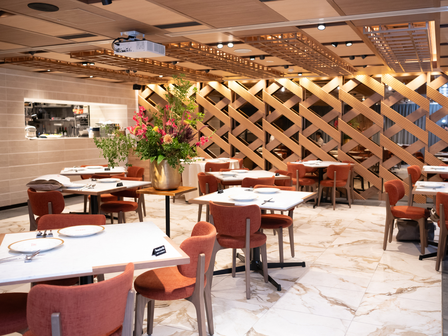 事業所 Terrace Dining TANGO