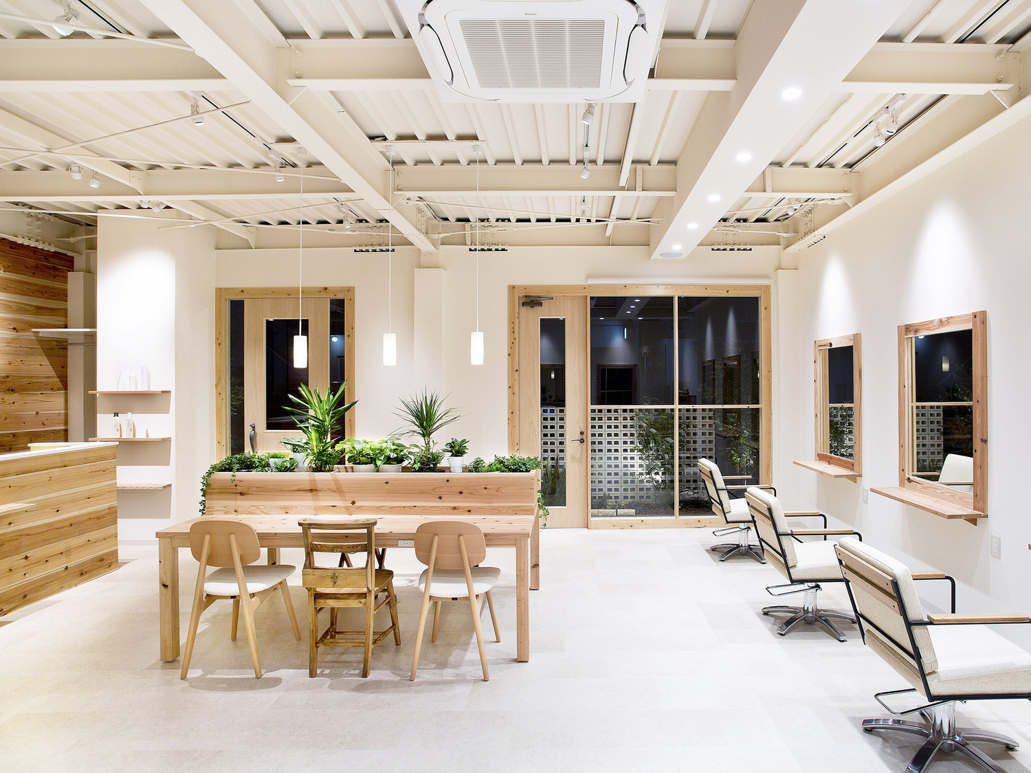 事業所 DONNA高槻店