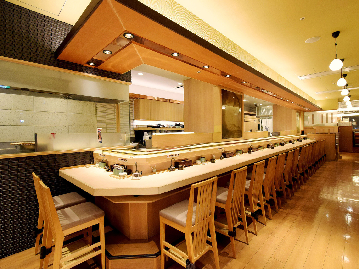 事業所 まぐろ問屋 三浦三崎港 恵み 渋谷ヒカリエ店