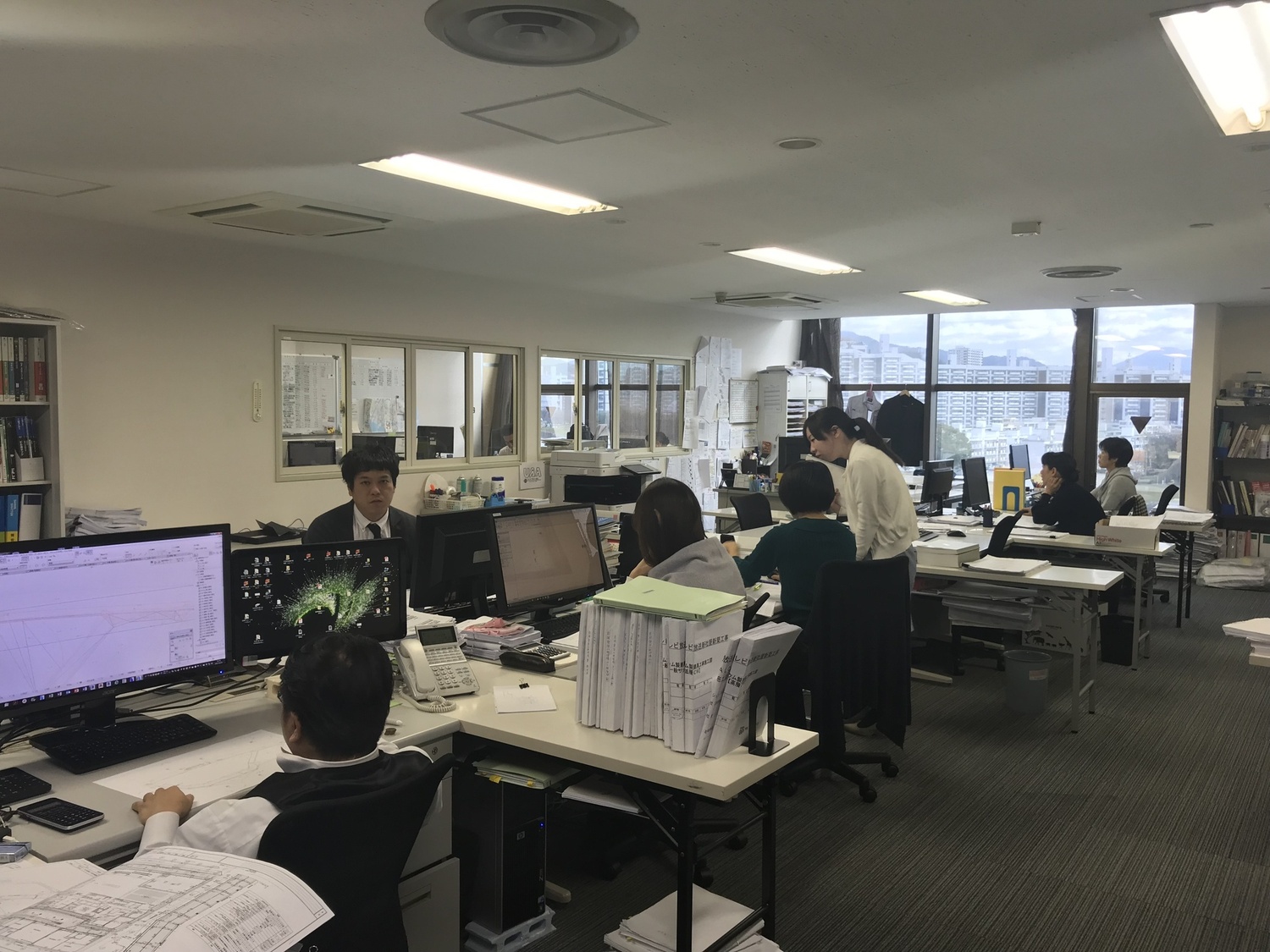 オフィス画像