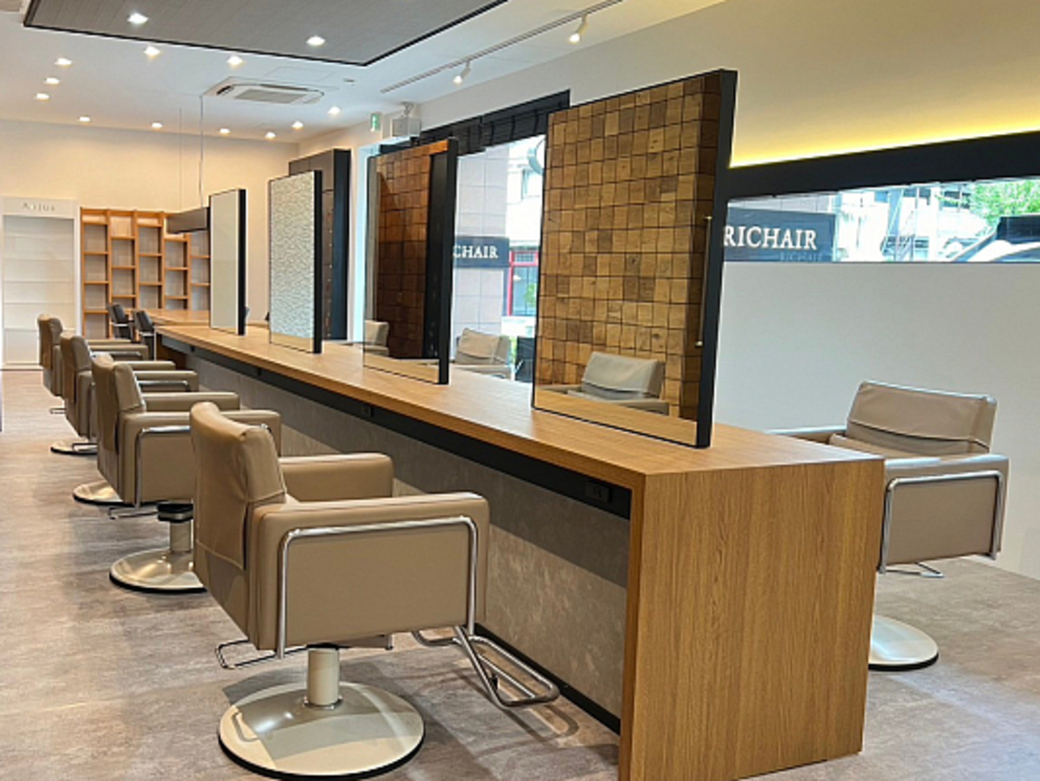 事業所 RICHAIR北越谷店