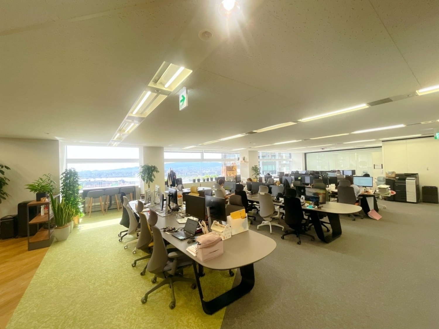 オフィス画像