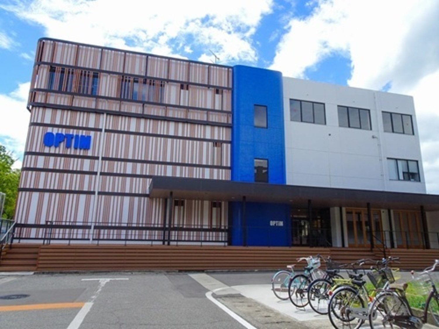 事業所 佐賀本店（OPTiM SAGA）