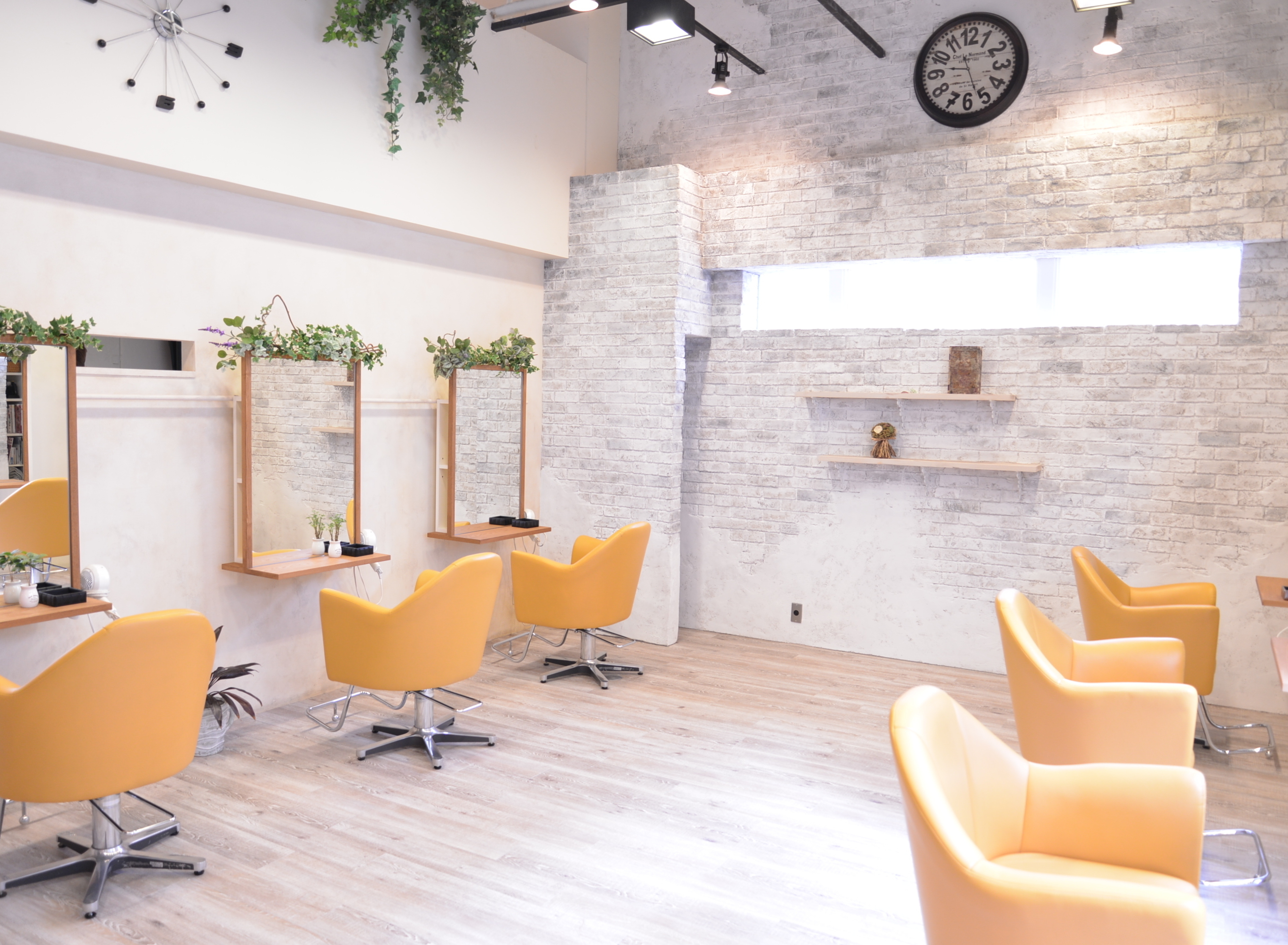 事業所 Hair Leafy