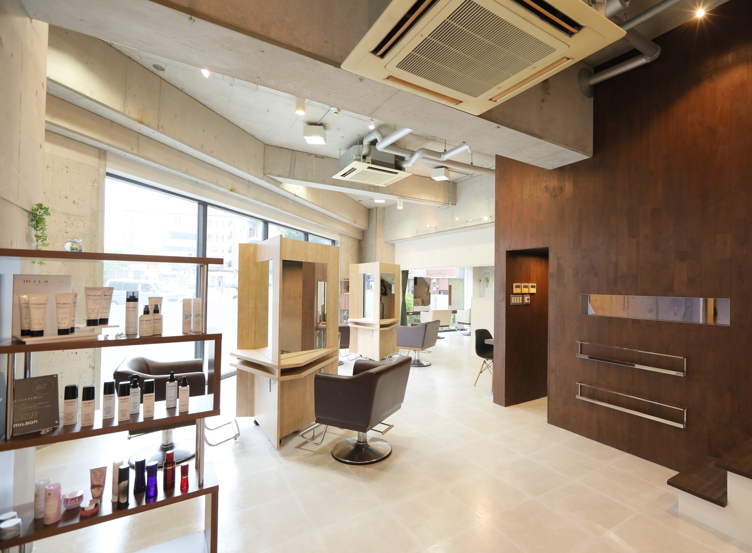 事業所 ORANGE 西中島本店