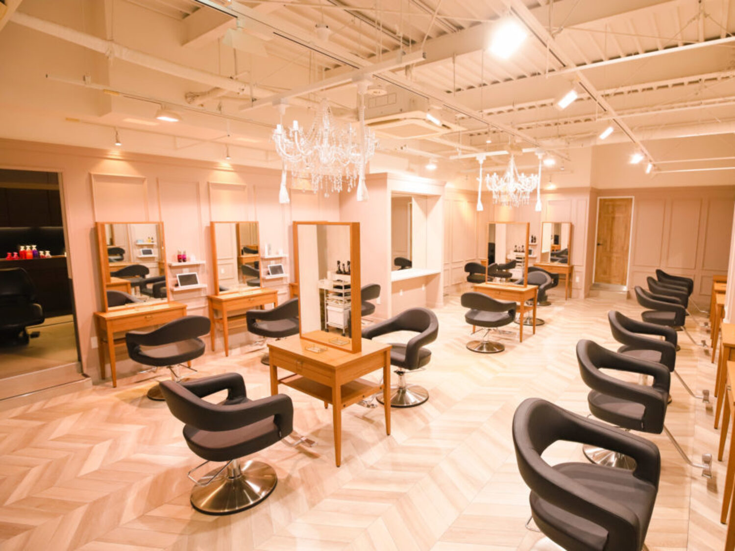 事業所 ANHELO　ｂｙ　ＡＫ