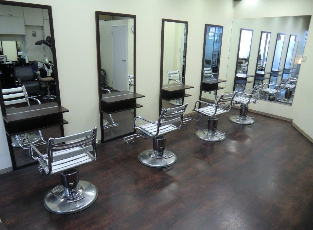 事業所 ケンジヘアコレクションズ　西宮店