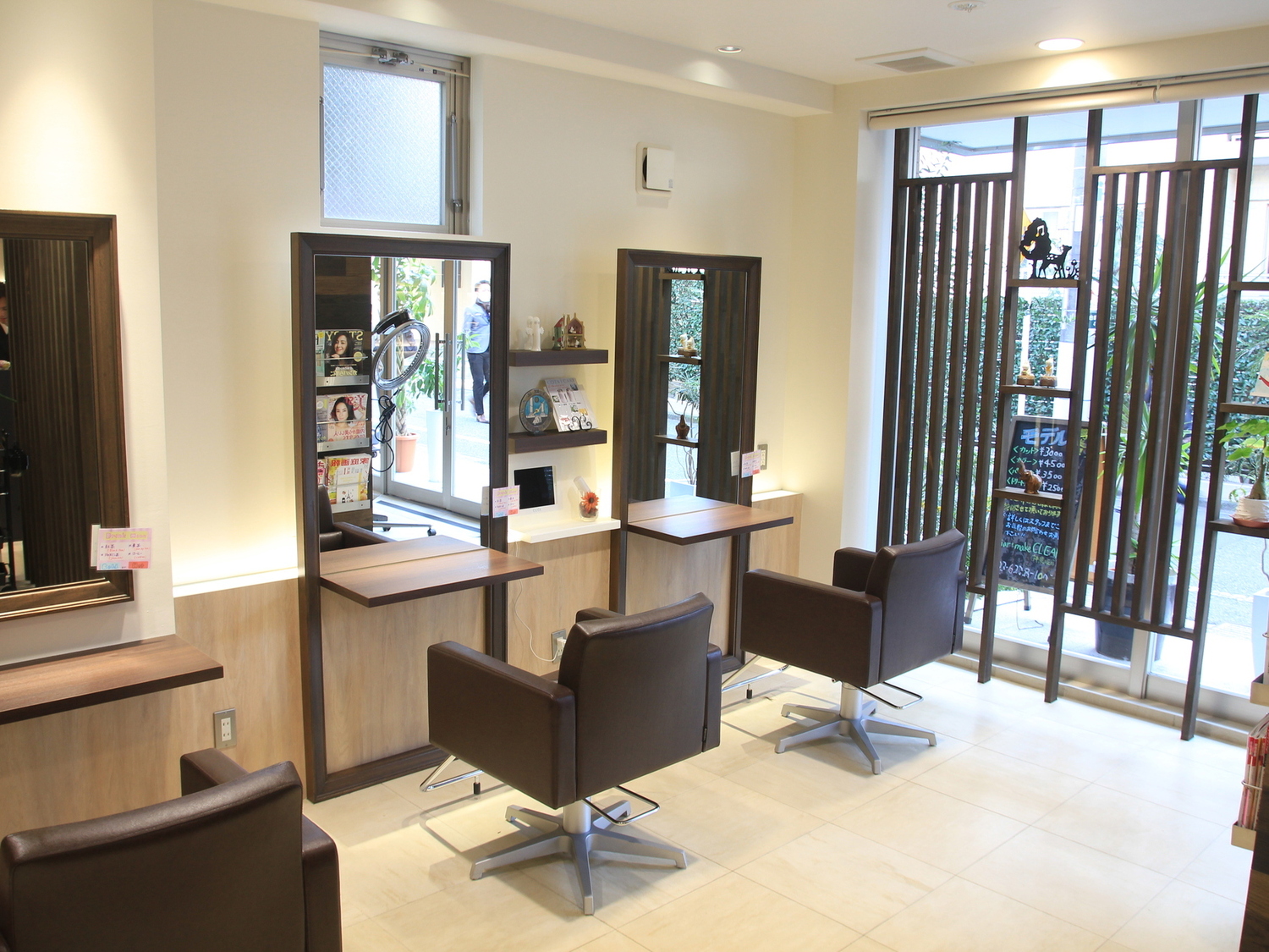 事業所 hair+make CLEAR（ヘアメイク クリア）神楽坂店