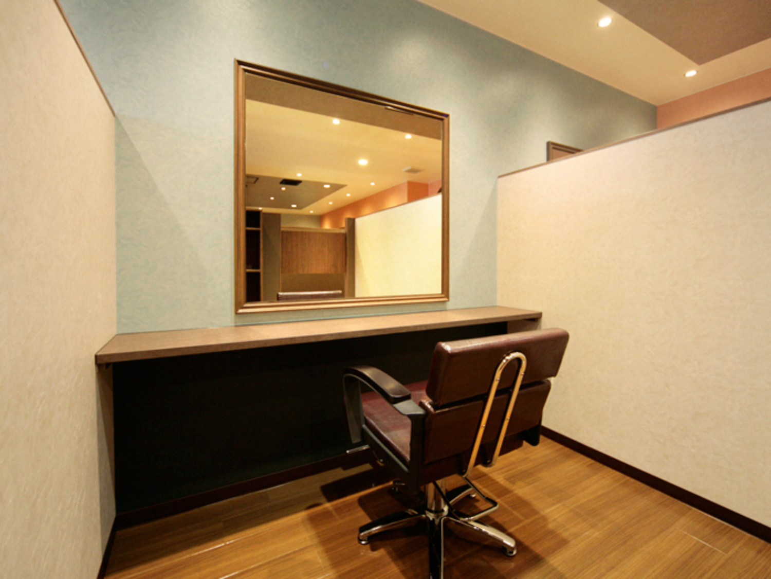 事業所 DEAR-LOGUE 戸塚店