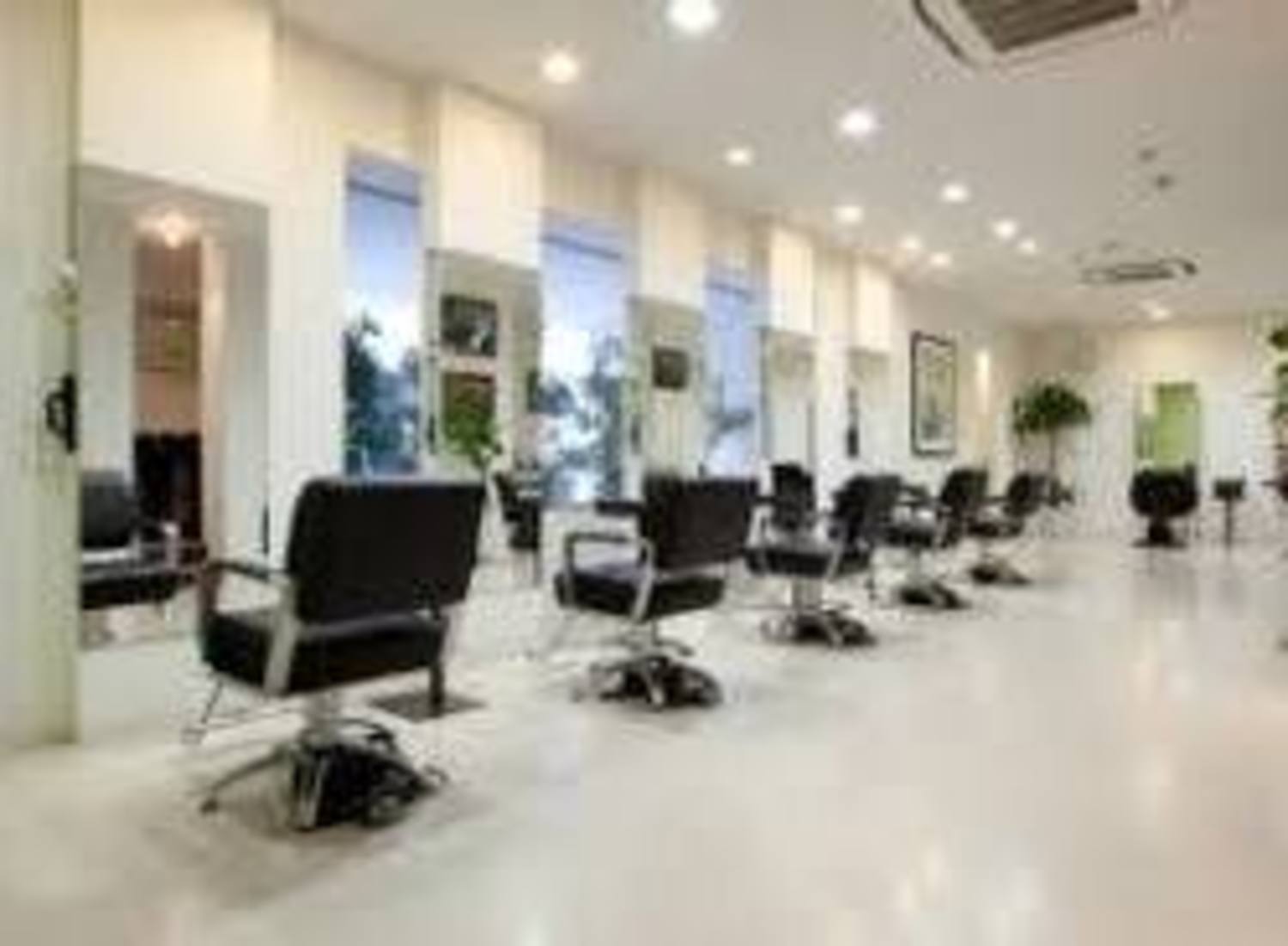 事業所 HAIR PRODUCE ｆｌｕｘ