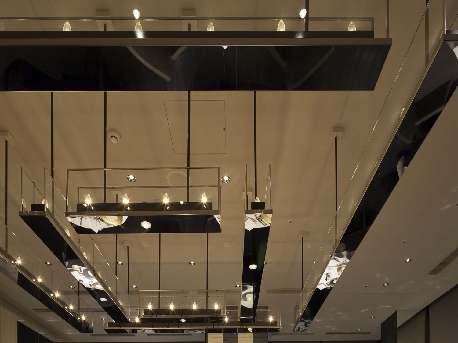 事業所 レスプリ・ドゥ・クゥー・ドゥ・フランス