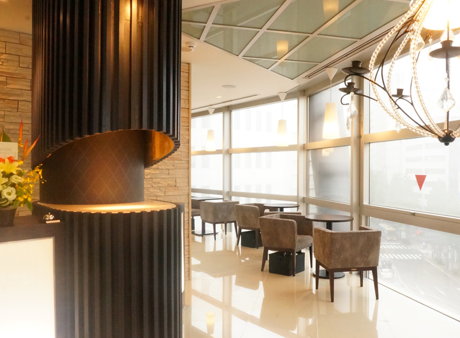 事業所 美肌専科るるる・・ティアラ関内店