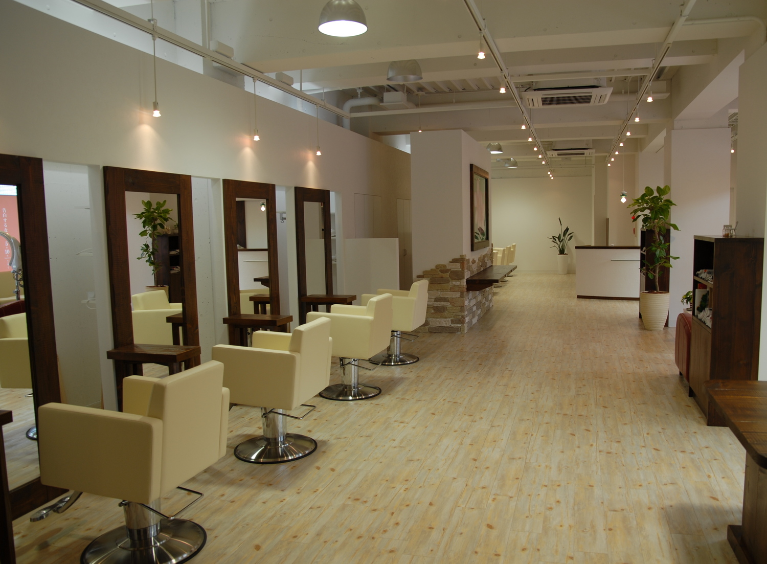 事業所 hairmake feb　南浦和店