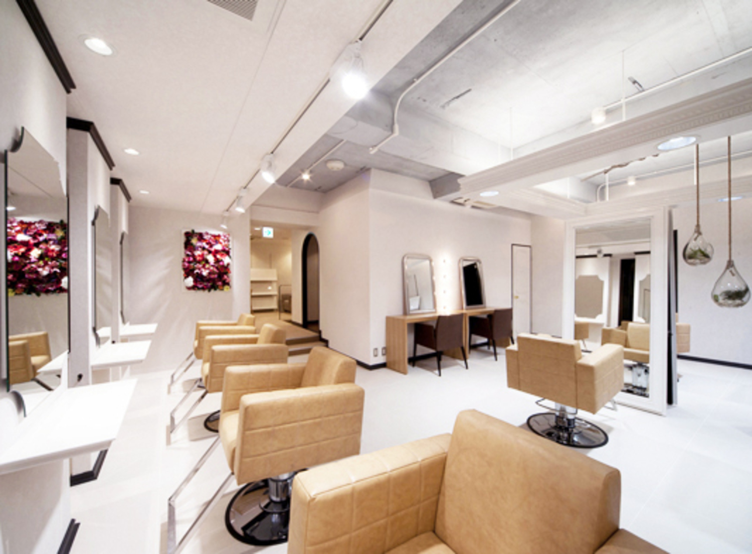 事業所 ARCHE　shinsaibashi