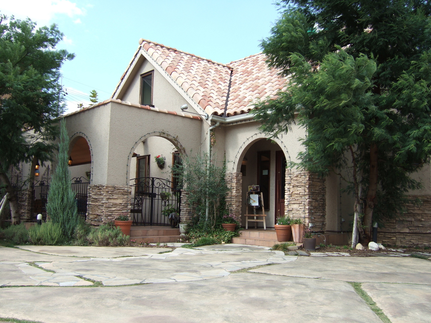 事業所 ドゥブルべ・ボレロ守山本店