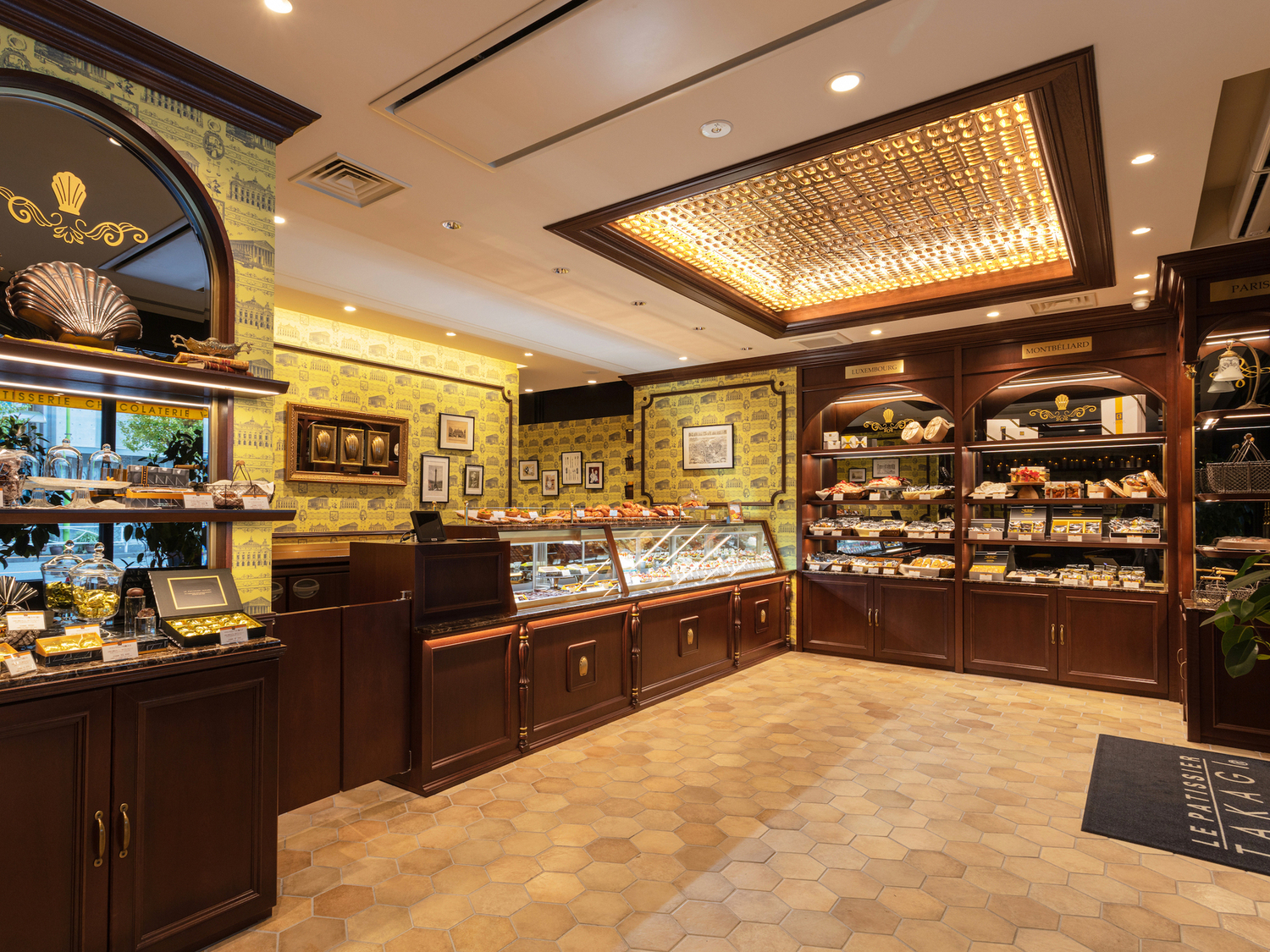 事業所 ル パティシエ タカギ 本店