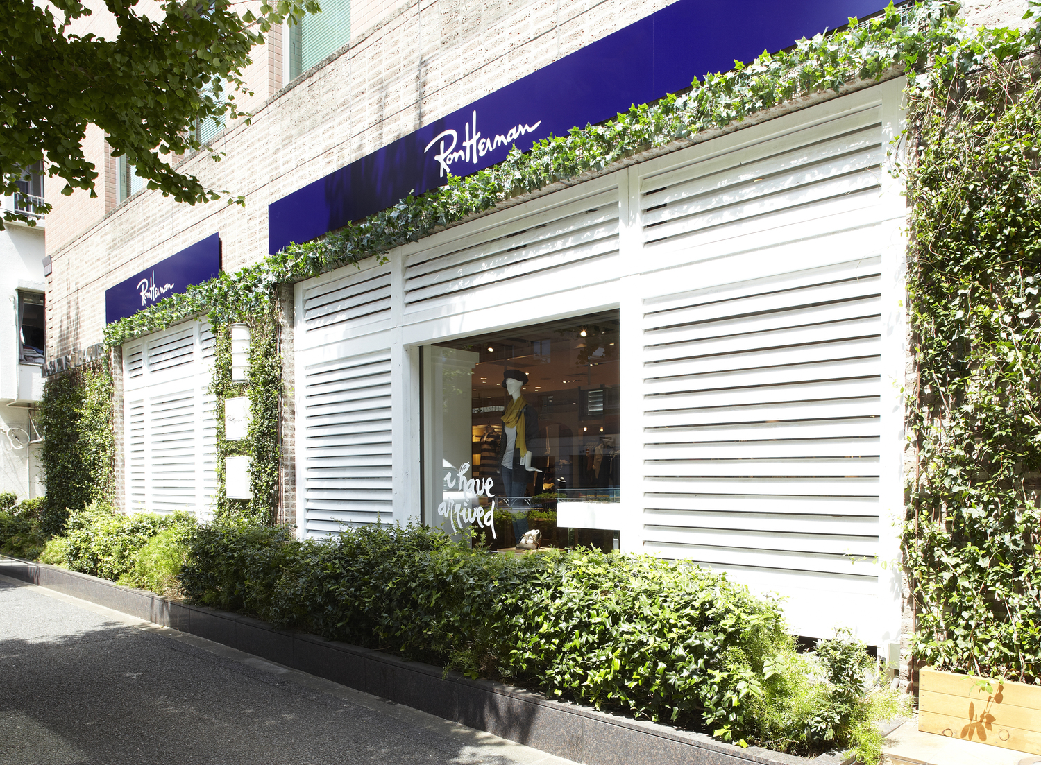 事業所 Ron Herman 二子玉川店（Ron Herman cafe 併設)