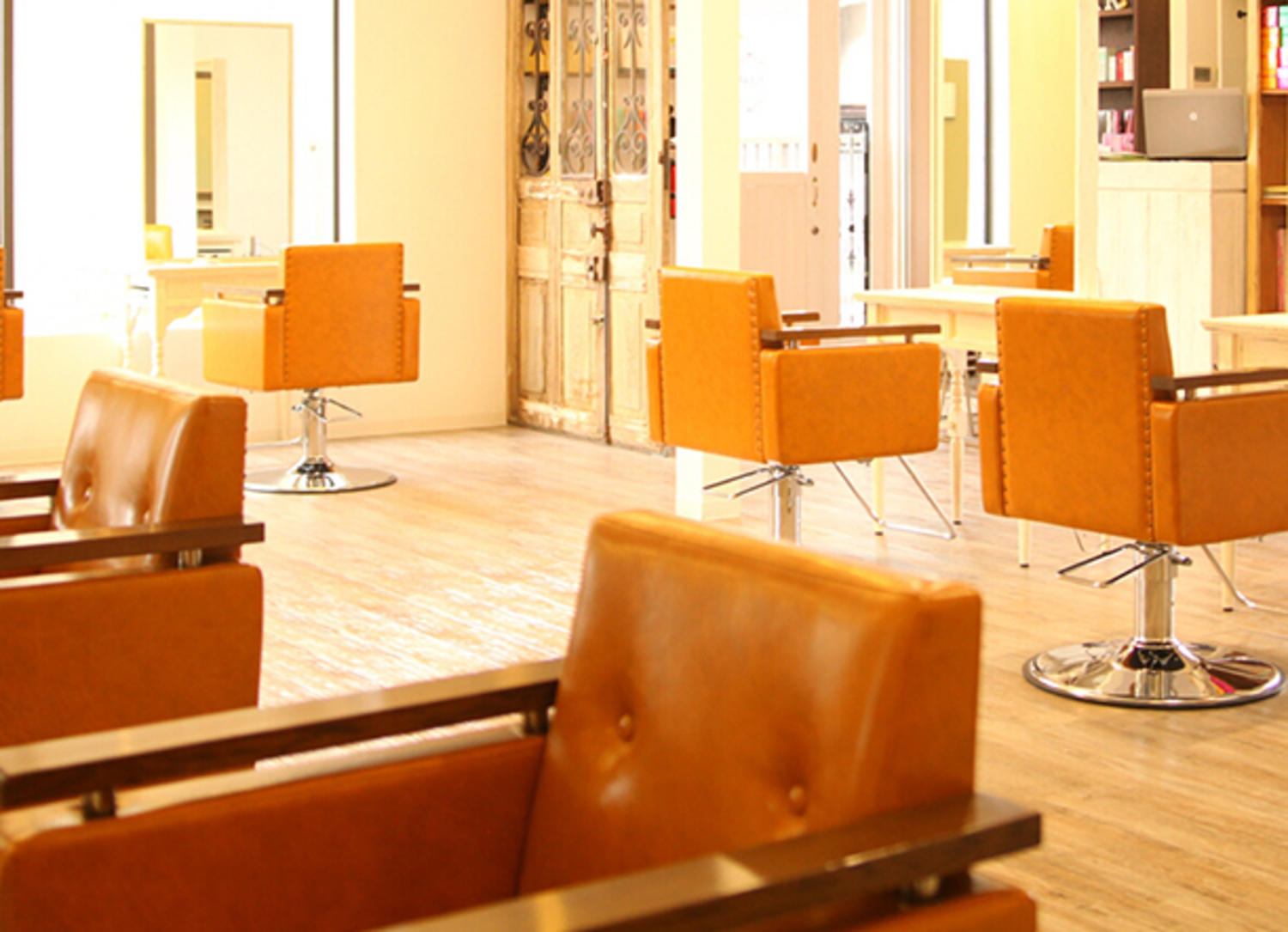 事業所 FLEAR cre:me（今泉）