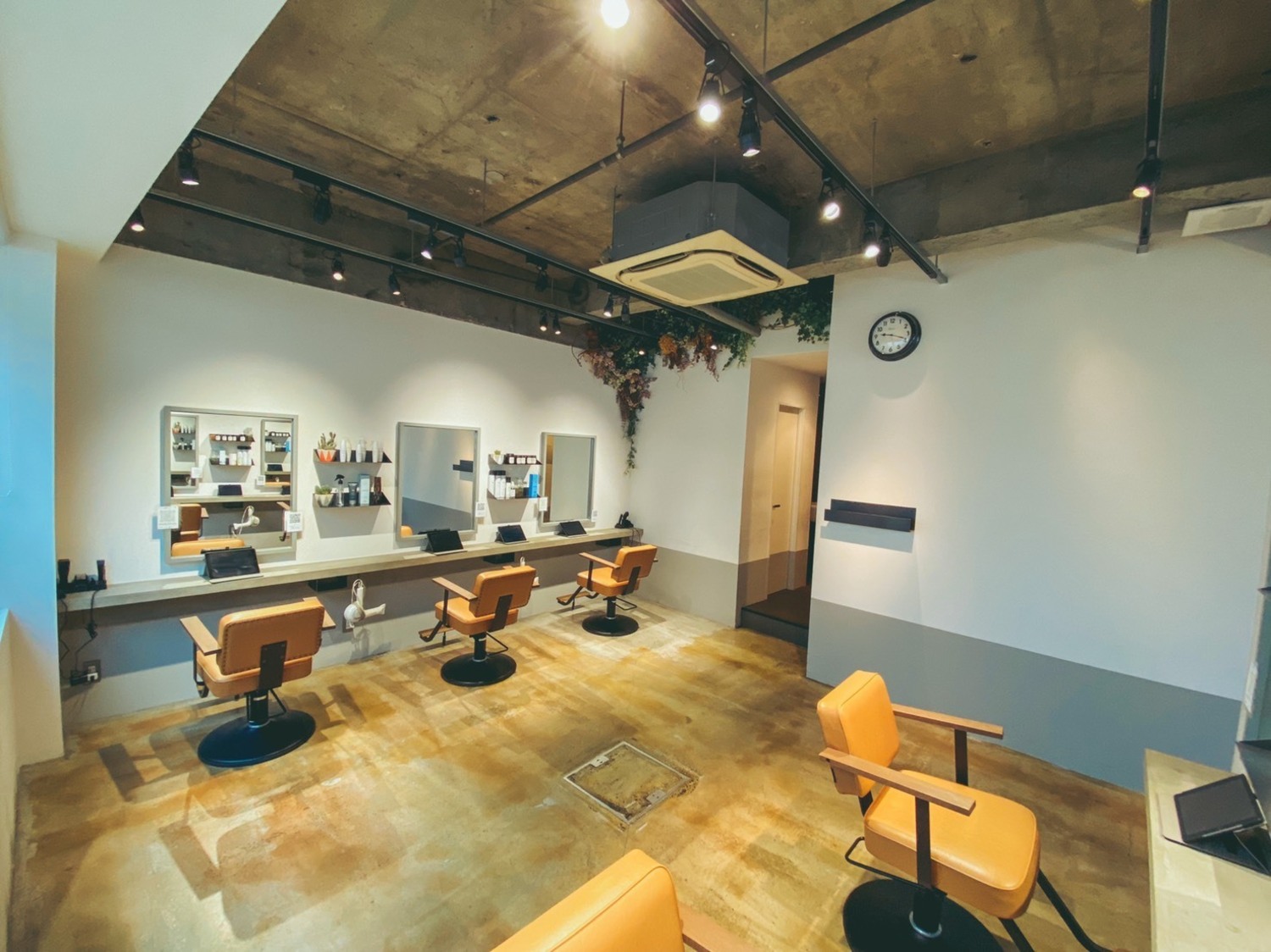 事業所  hair make merge