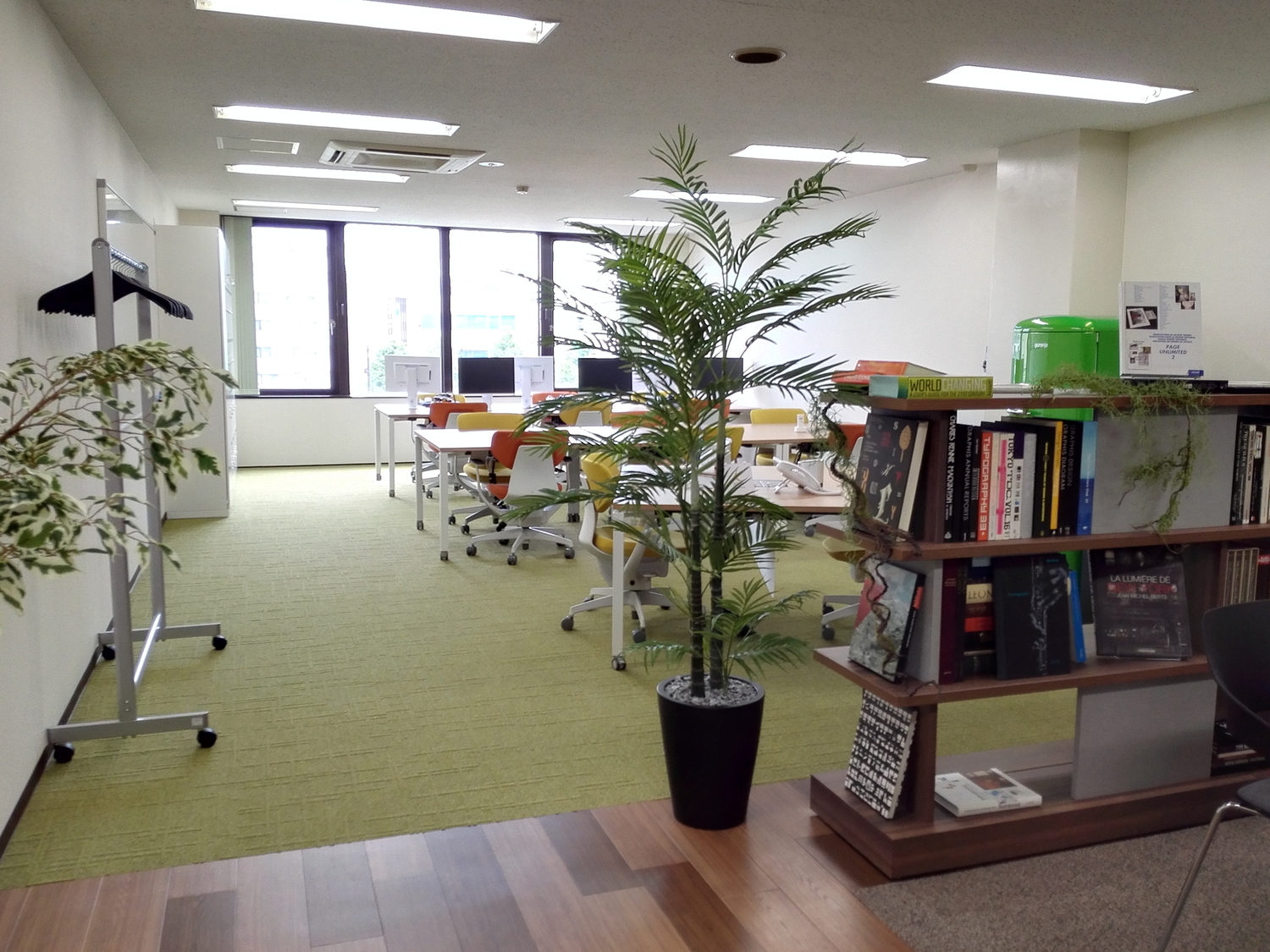 オフィス画像