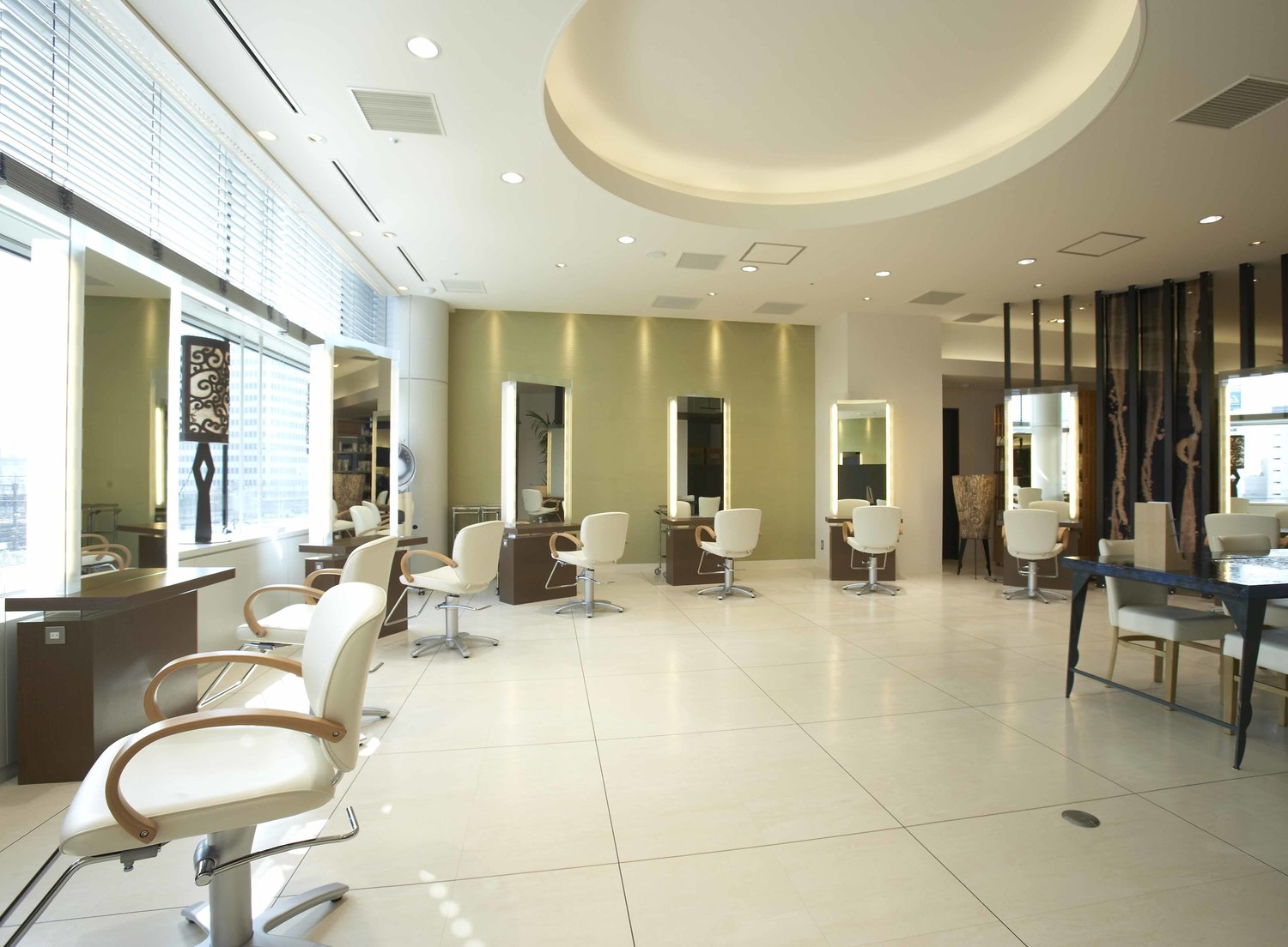 事業所 クロードモネH2O・アヴェダ 東京ビルTOKIA店（丸の内）