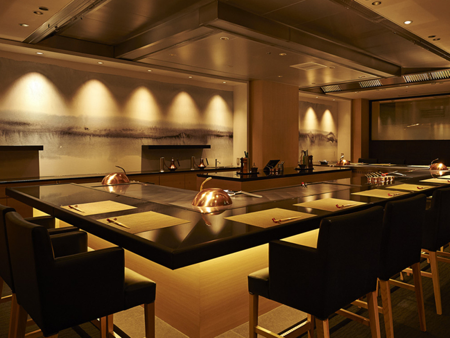 事業所 鉄板焼 銀明翠 銀座