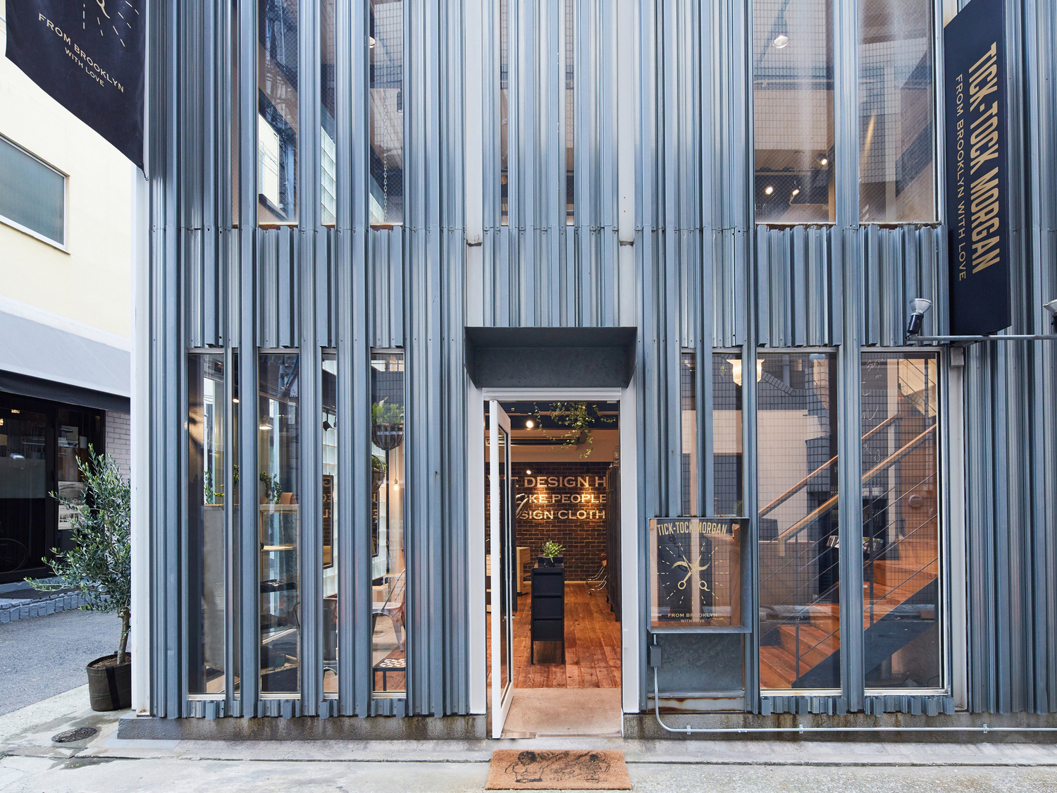 事業所 TICK-TOCK MORGAN Model