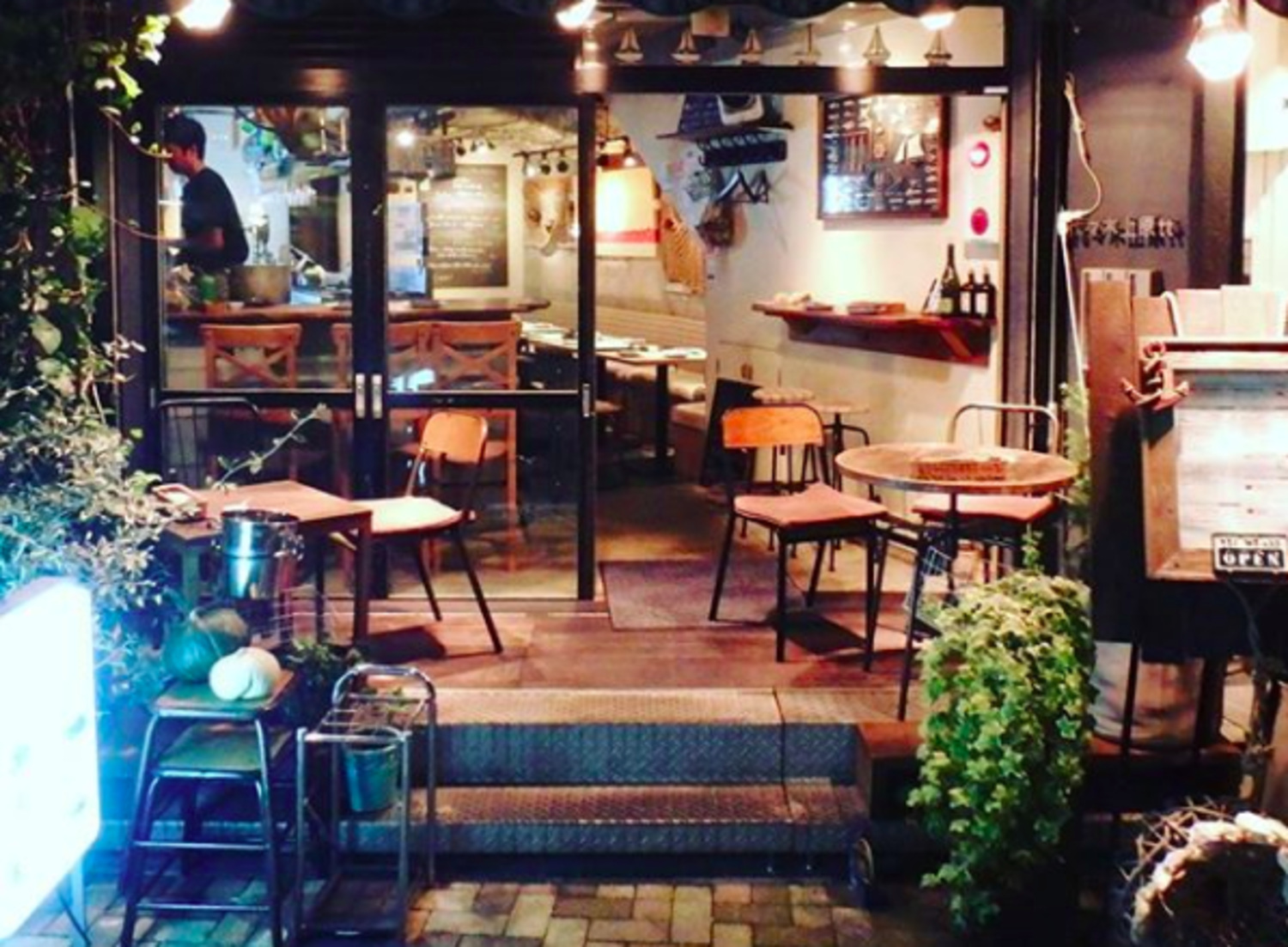 事業所 Fresh Seafood Bistro SARU 代々木上原