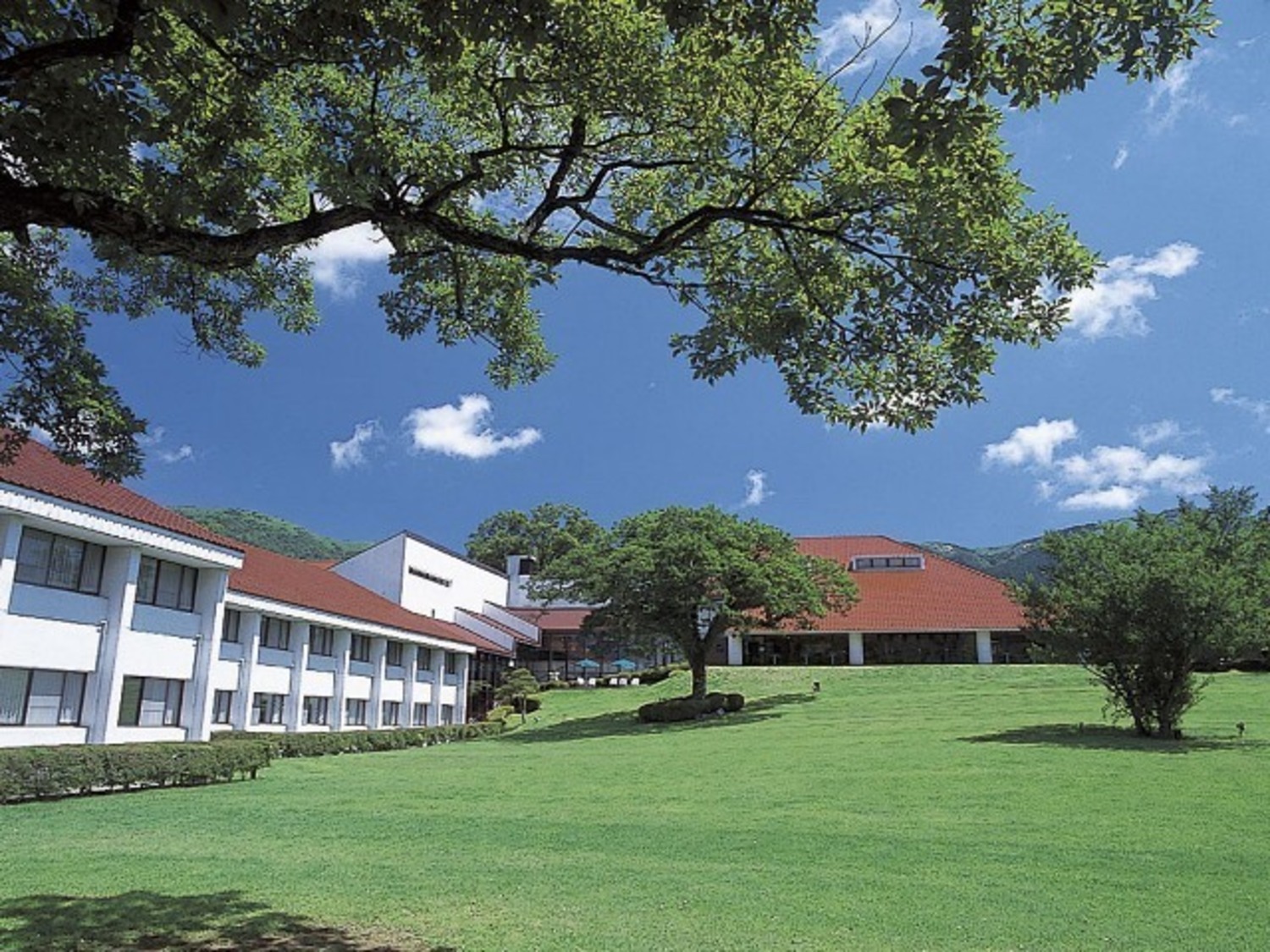 事業所 （休館中）箱根ハイランドホテル