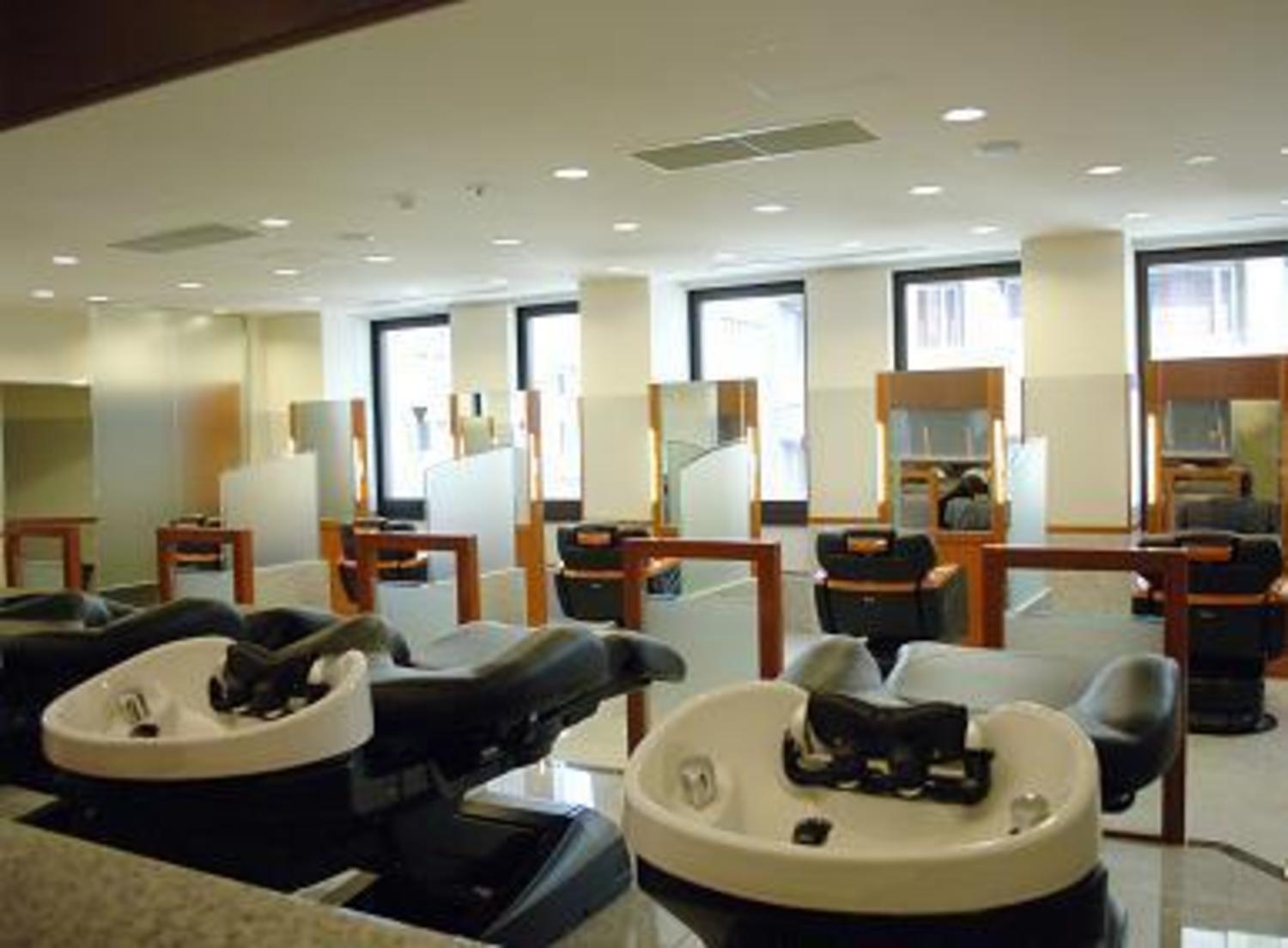 事業所 SALON　IKUE　YAMAZAKI銀座