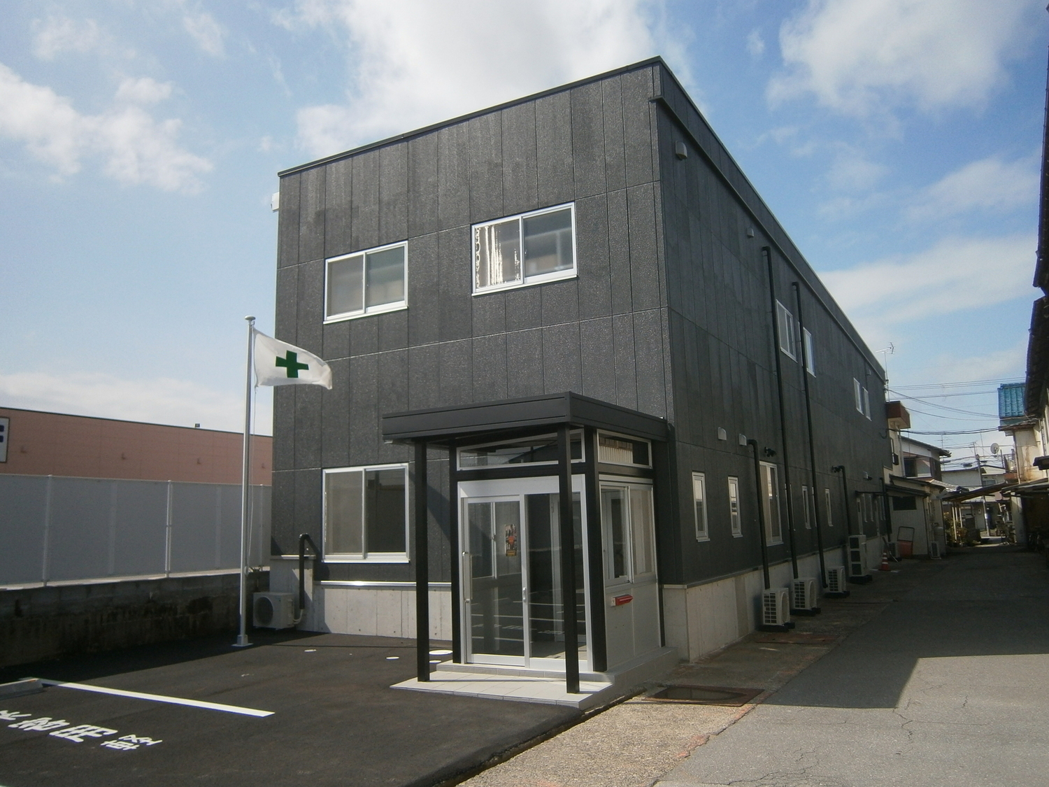 事業所 管理部・建築事業部・鉄工事業部