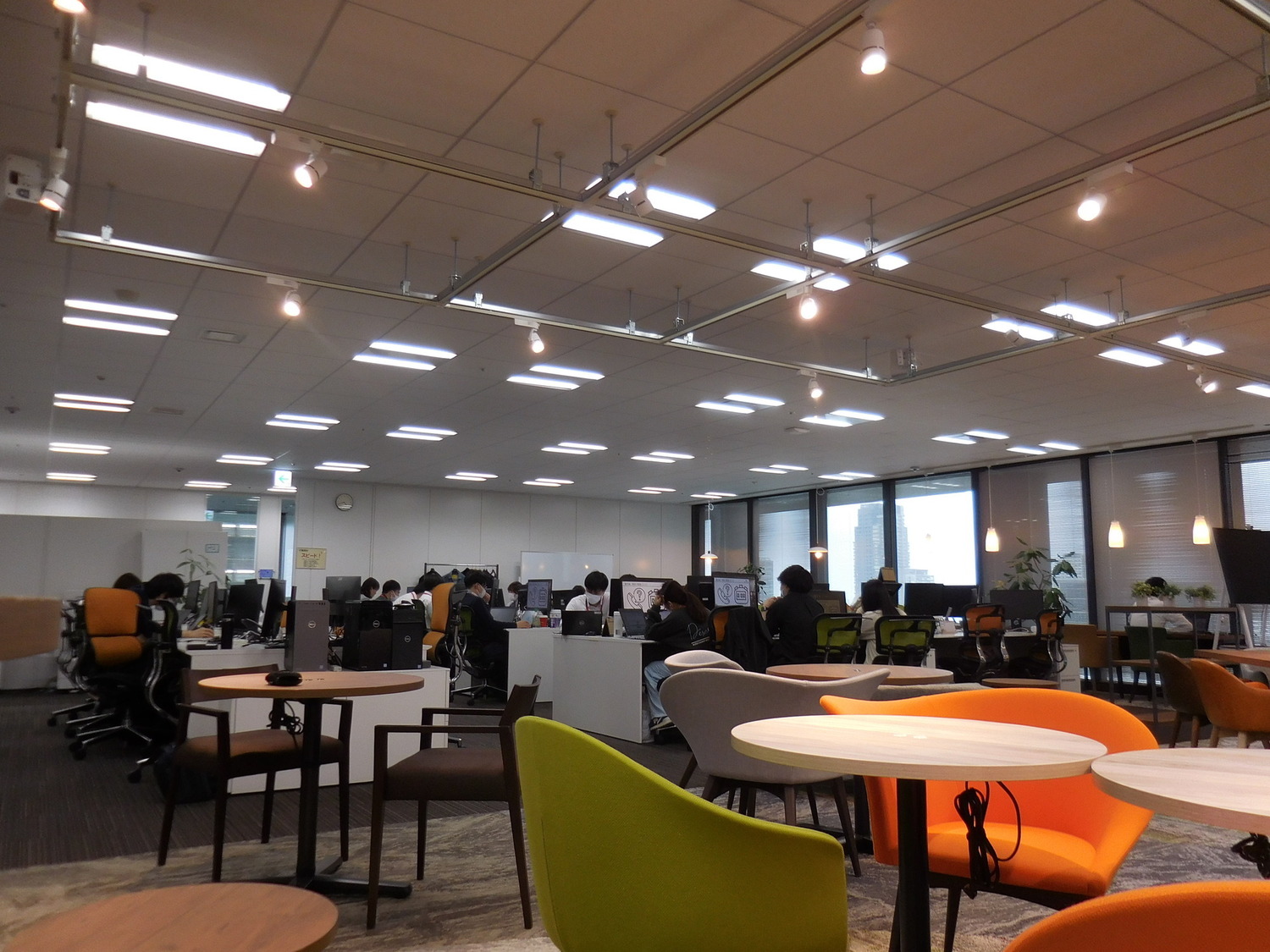 事業所 大阪オフィス（大阪エリア メインオフィス）