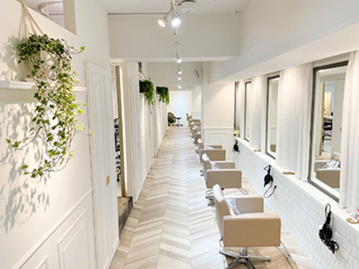 事業所 Salon