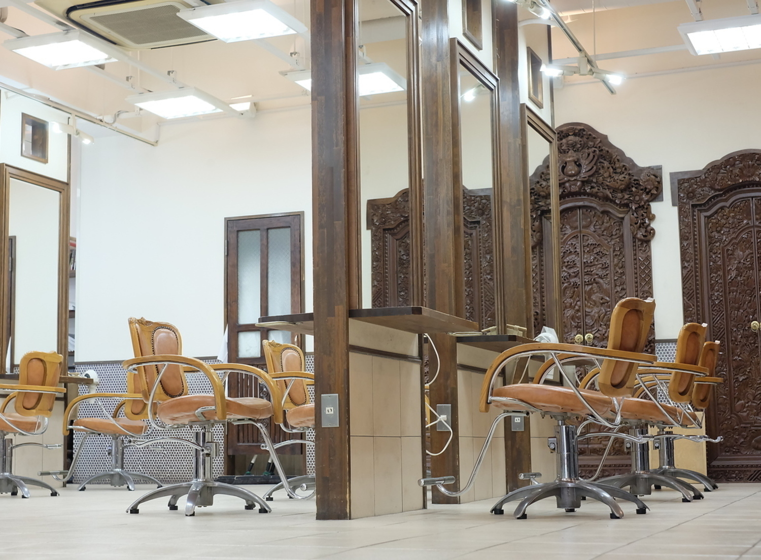 事業所 QUATRO×GranCieux川崎店