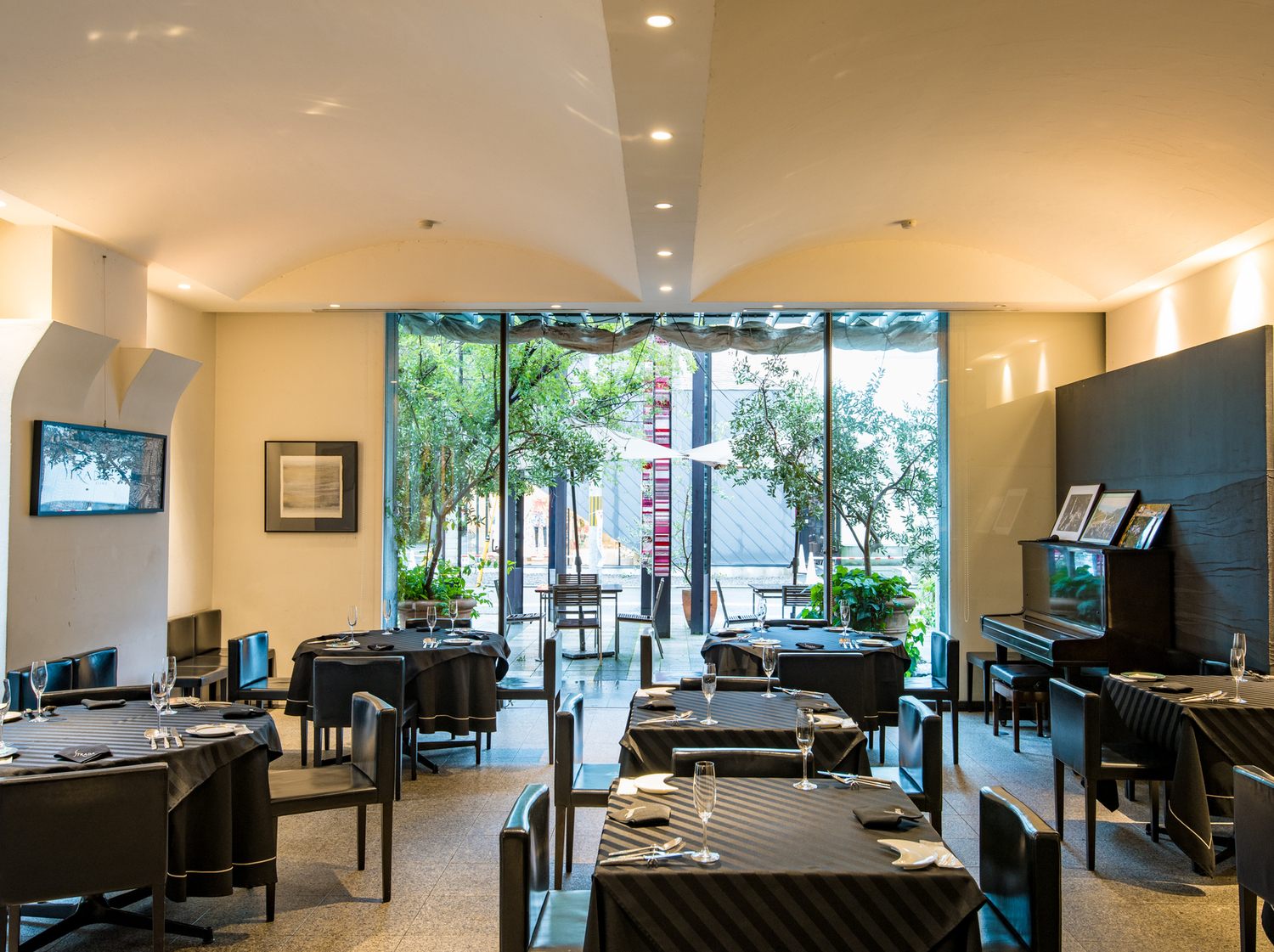 事業所 リストランテ　ストラーダ