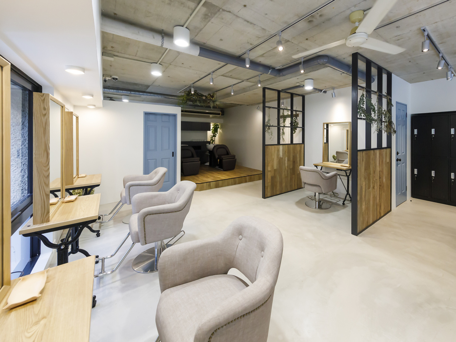 事業所 fleur by safari　薬院店