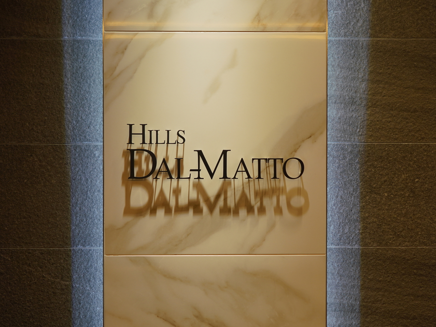 事業所 ダルマット　六本木ヒルズ店