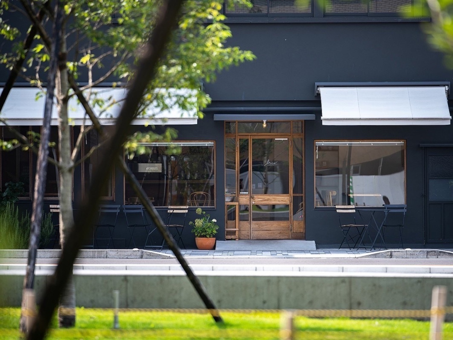 事業所 Iris bread & coffee