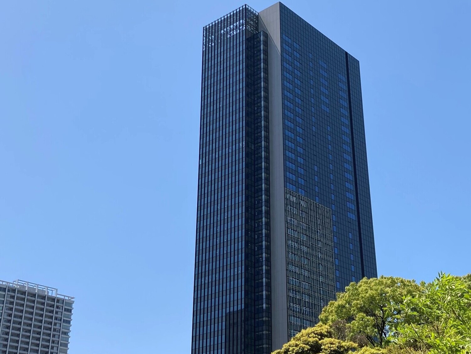 事業所 本社　/　首都圏本部