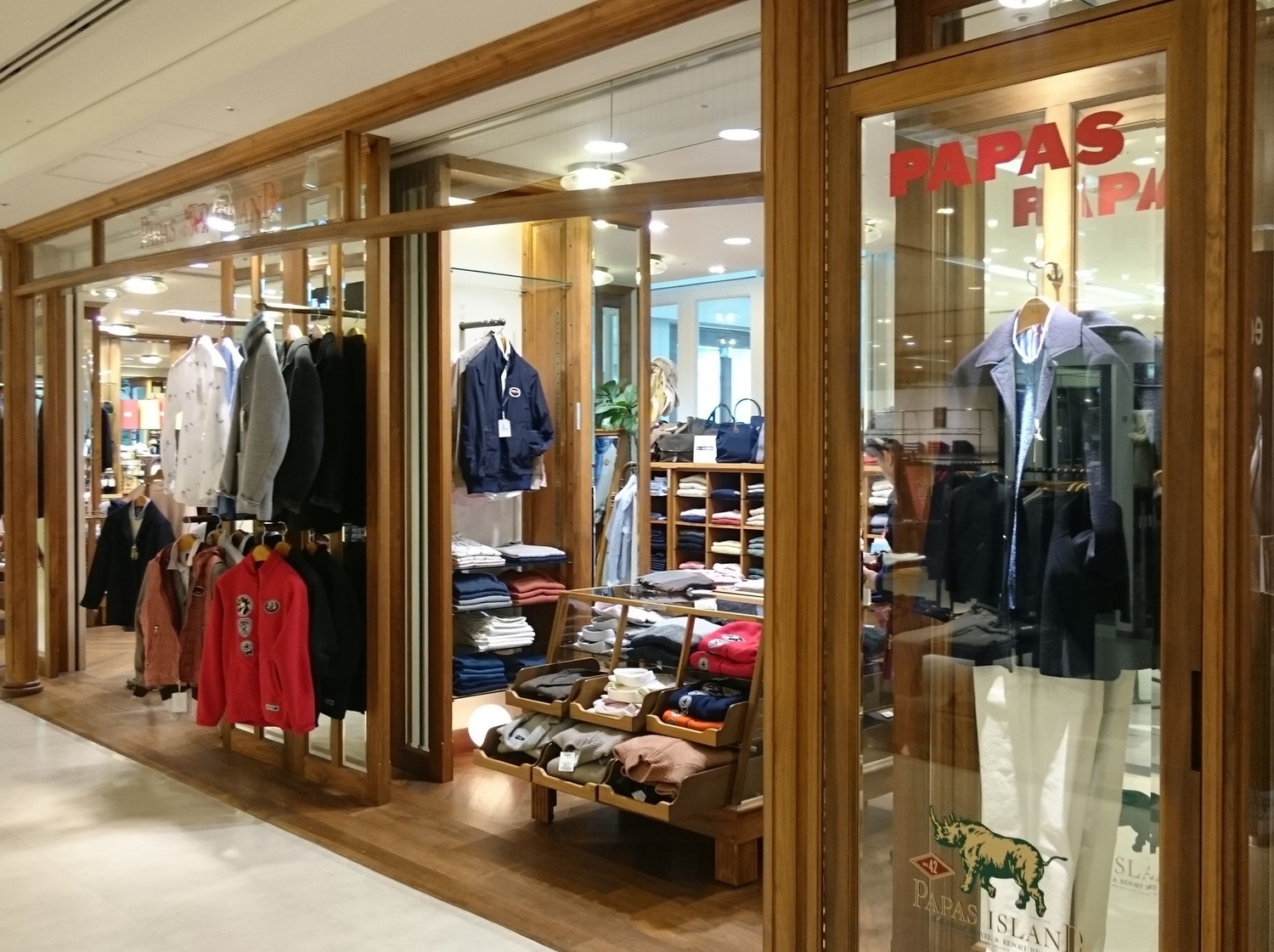 事業所 パパス新宿高島屋店