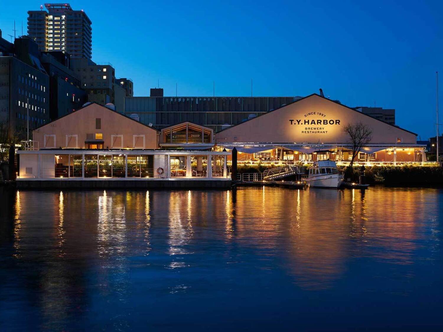 事業所 T.Y.HARBOR（ブルワリーレストラン / 料理ジャンル：アメリカン＋エスニック）