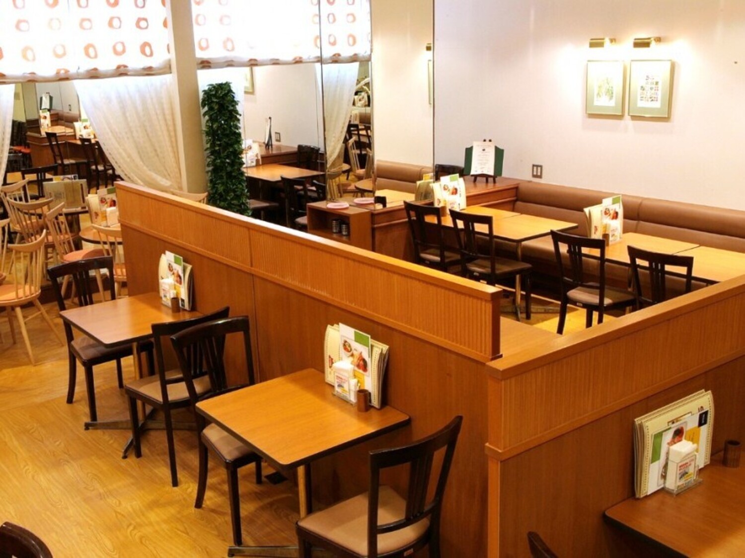 事業所 レストランスター 京極店