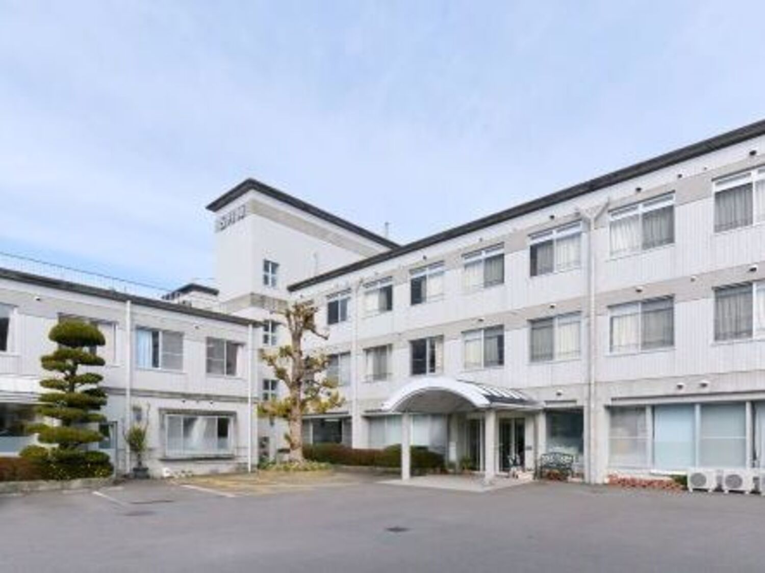 事業所 介護老人保健施設名月苑